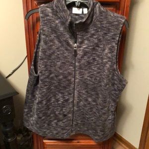 NWOT women’s fleece vest